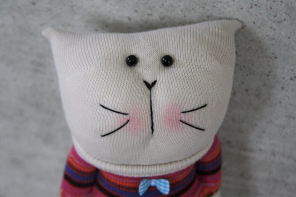 Handmade sock toys - my first attempts on bunnies and cats | lilleliis