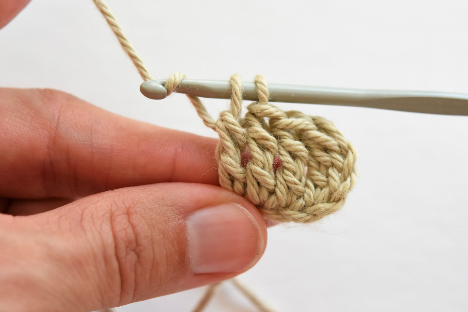 Treble crochet stitch photo tutorial by MariLiis Lille