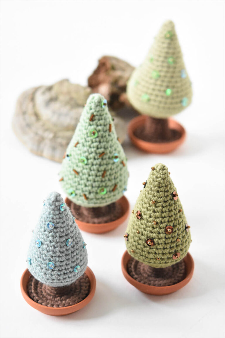 Amigurumi Christmas tree | Free crochet pattern | lilleliis