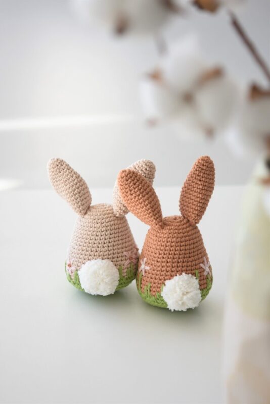 Amigurumi spring bunny, Free crochet pattern