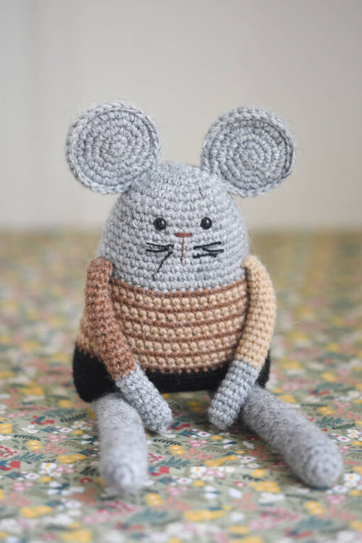 Woolen mouse boy