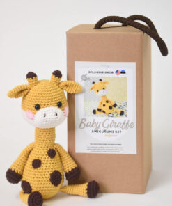 beginner amigurumi kit giraffe