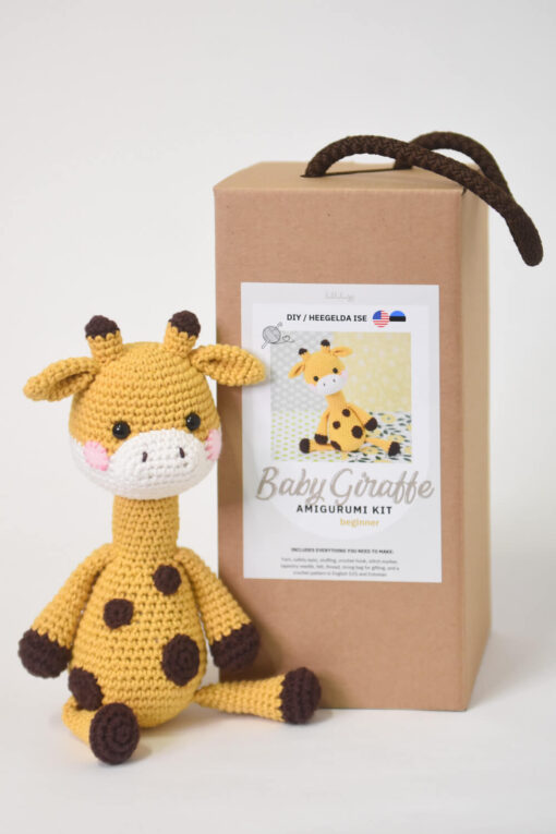 beginner amigurumi kit giraffe